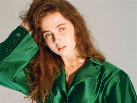 Bisexual Icon Clairo on Coming Out: “I Felt Like People Knew